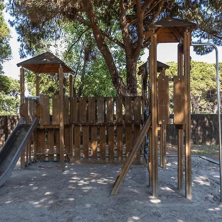 营地 Holacamp Barcelona *